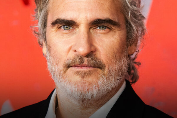 Joaquin Phoenix Abandona Abruptamente Una Película De Temática Homosexual Con Escenas Gráficas Atrevidas 5 Días Antes Del Rodaje Y Los Usuarios Están De Acuerdo Con Él
